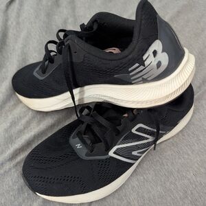 New Balance Black and Gray Athletic Shoes Women's 9.5 Wide